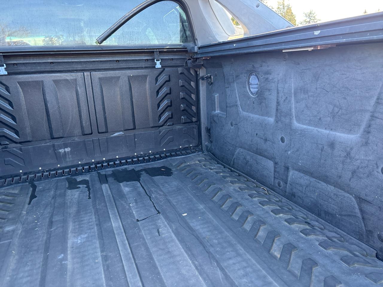 Chevrolet Avalanche 1500 2WD 2002