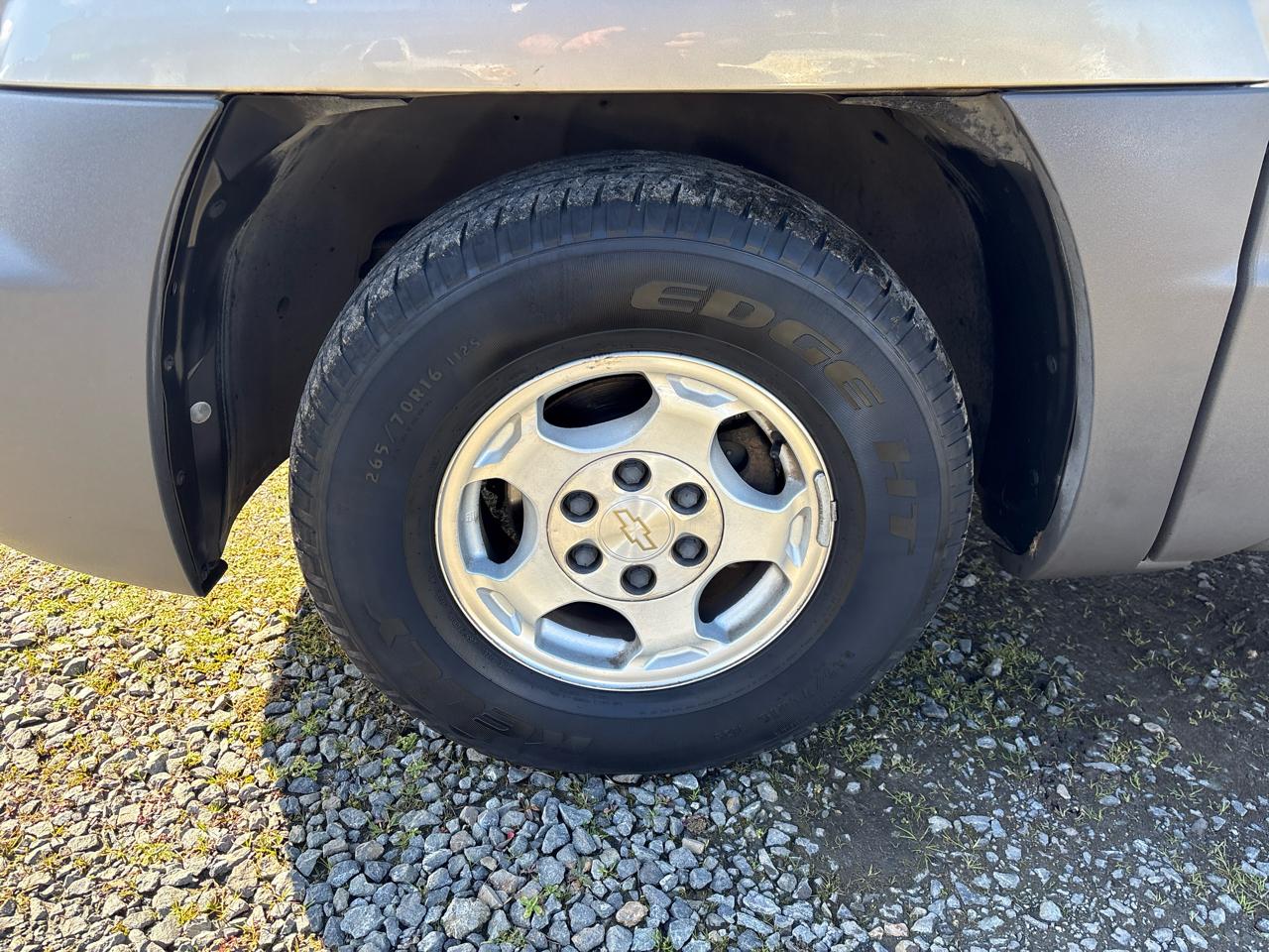 Chevrolet Avalanche 1500 2WD 2002