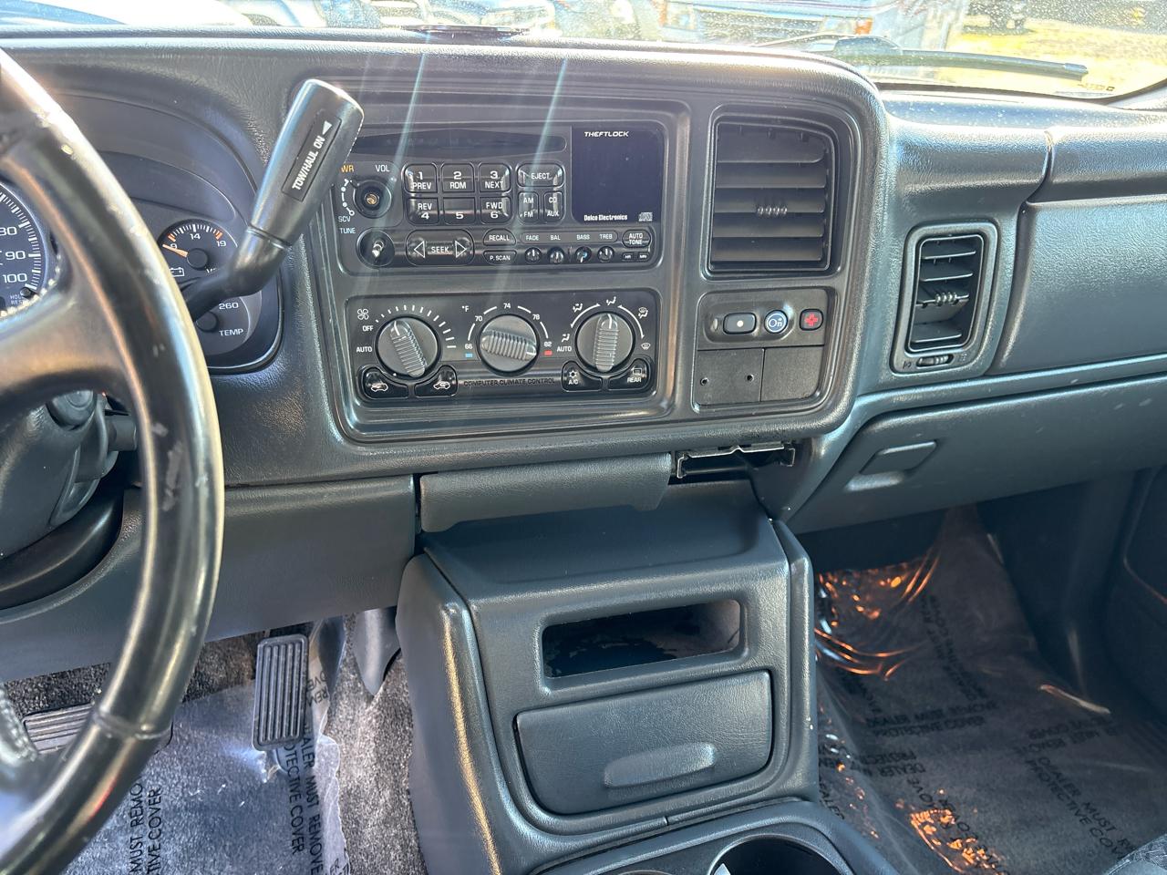 Chevrolet Avalanche 1500 2WD 2002