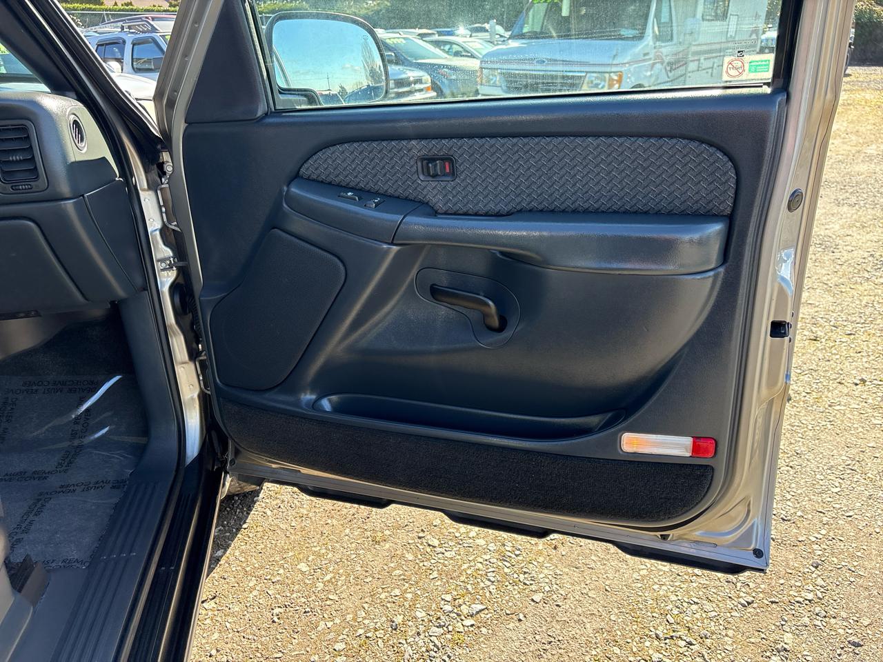 Chevrolet Avalanche 1500 2WD 2002