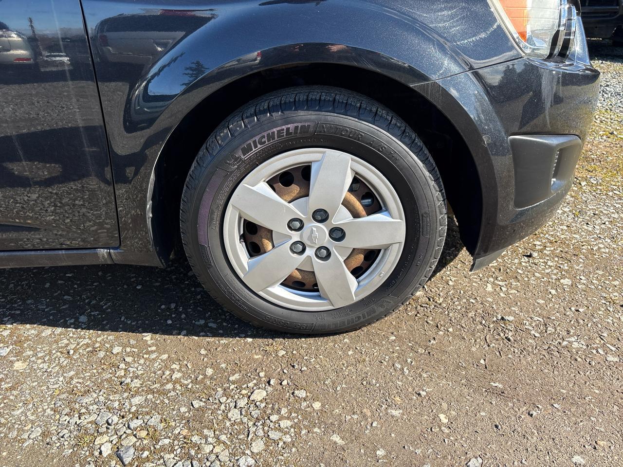 Chevrolet Sonic LS Auto Sedan 2014