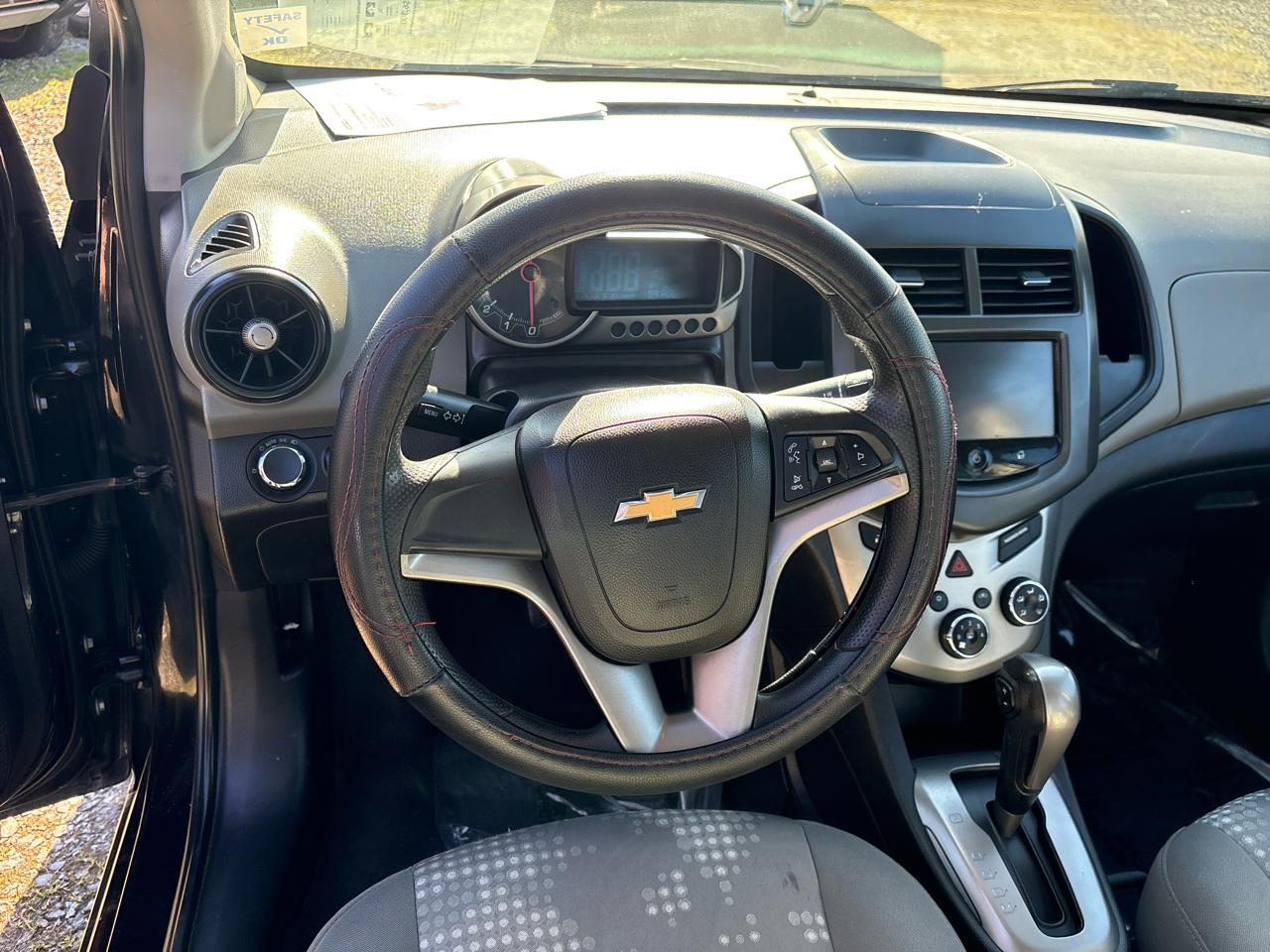 Chevrolet Sonic LS Auto Sedan 2014