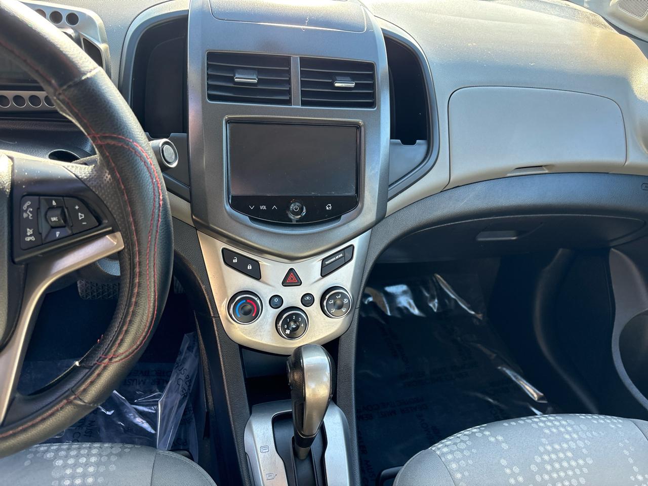 Chevrolet Sonic LS Auto Sedan 2014