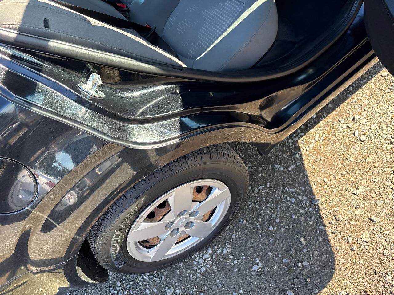 Chevrolet Sonic LS Auto Sedan 2014