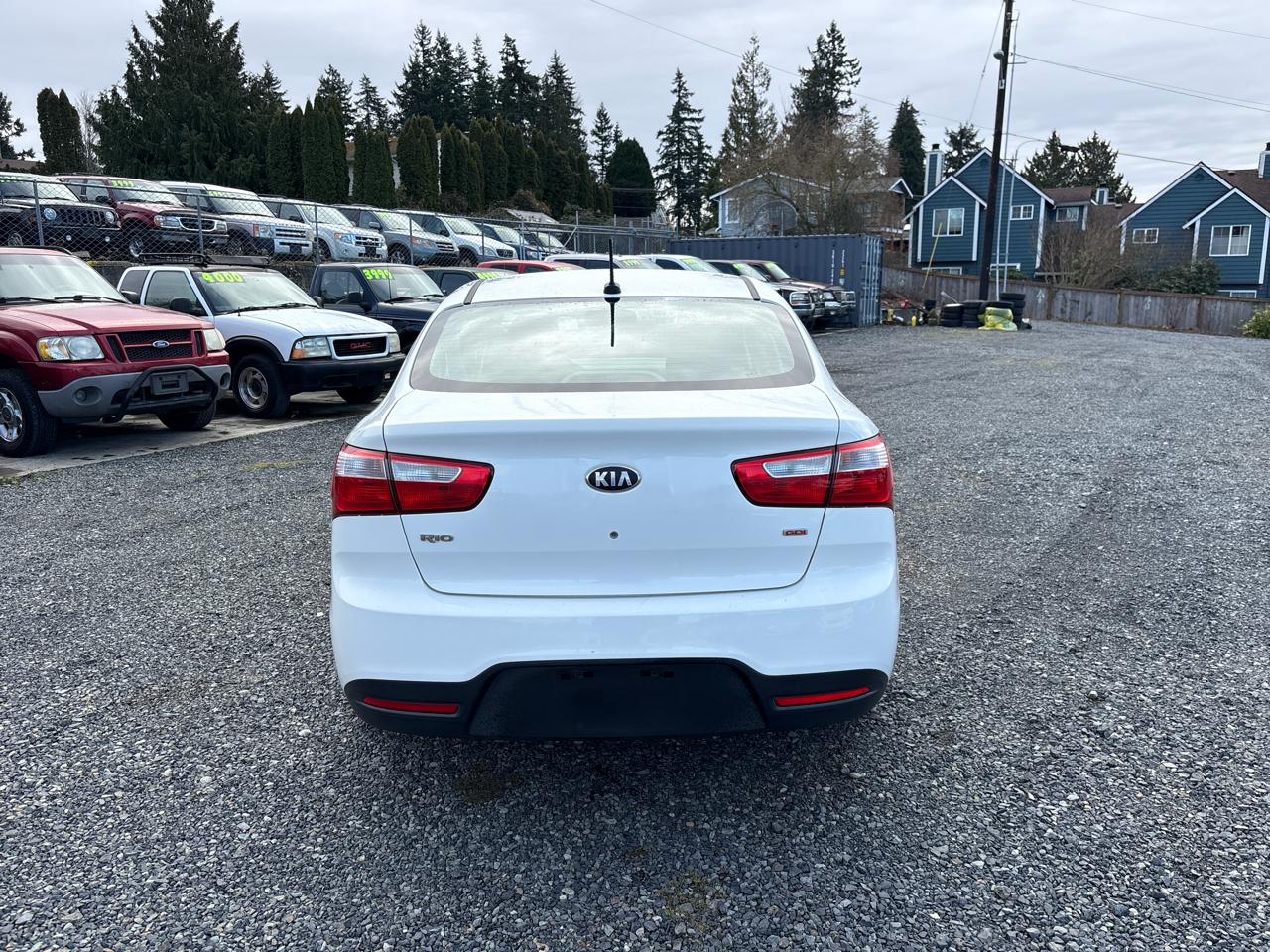 Kia Rio LX 2013