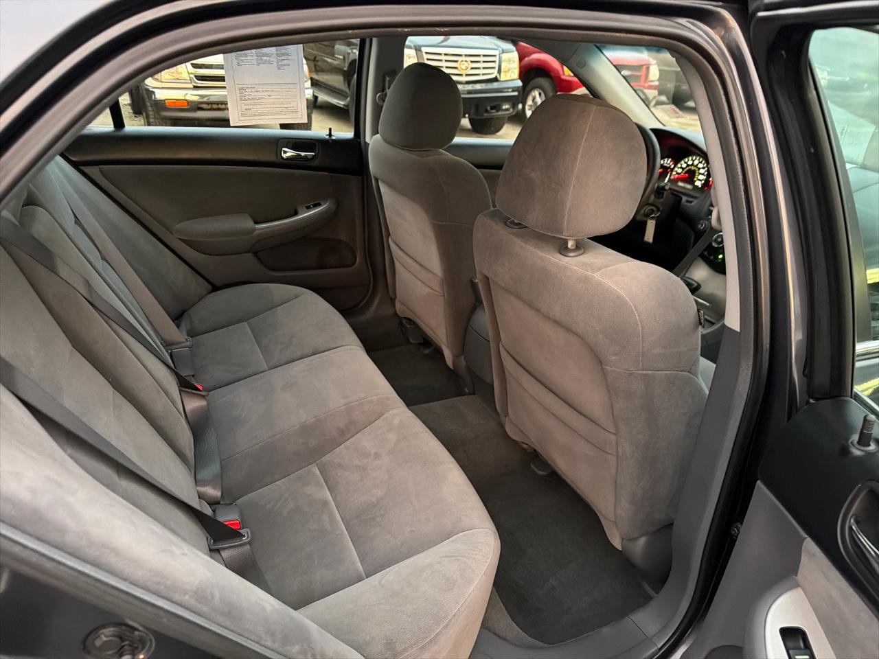 Honda Accord EX Sedan AT 2005