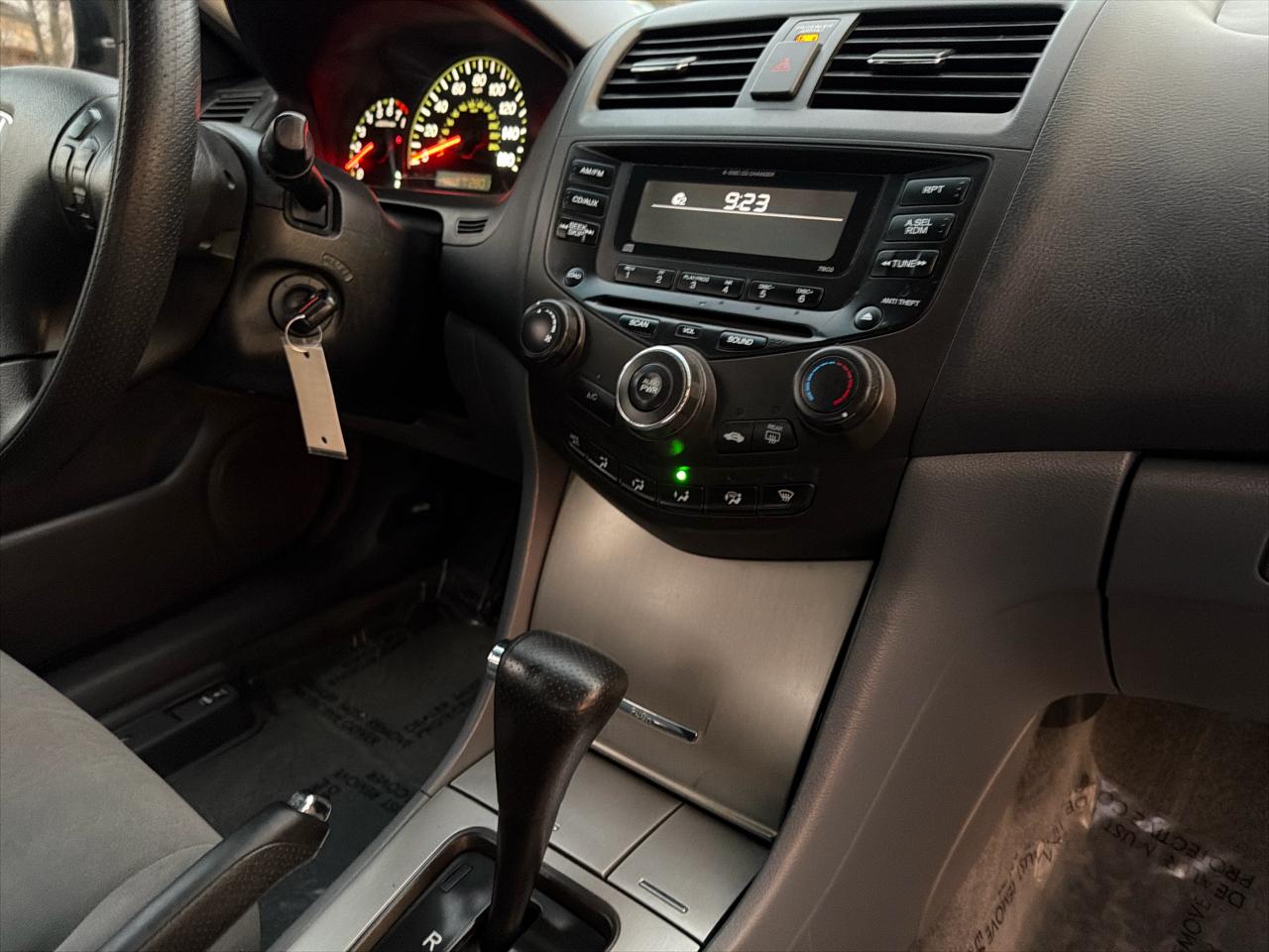 Honda Accord EX Sedan AT 2005