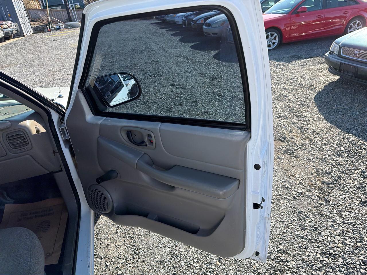 Isuzu Hombre S Regular Cab 2WD 1999