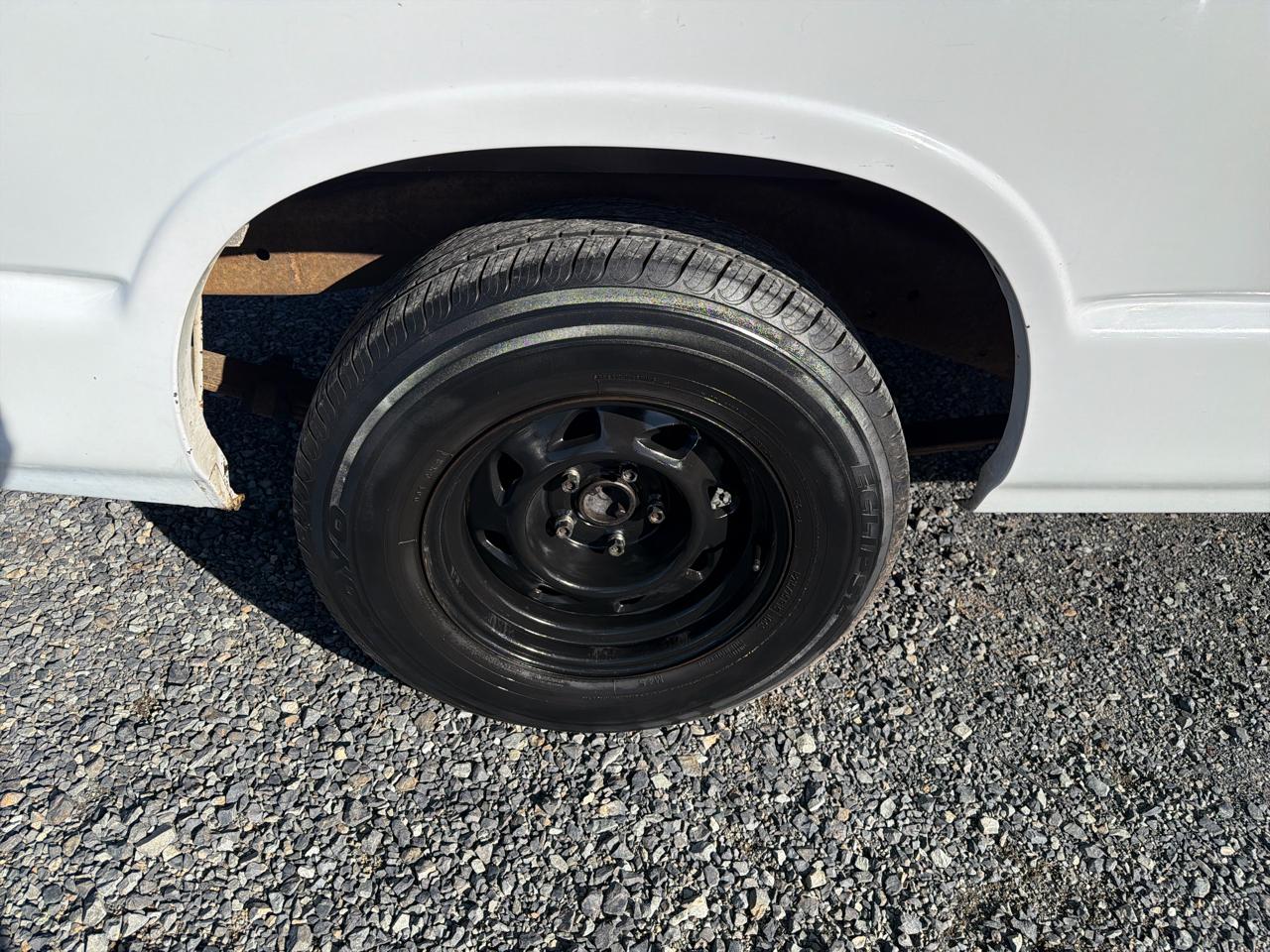 Isuzu Hombre S Regular Cab 2WD 1999