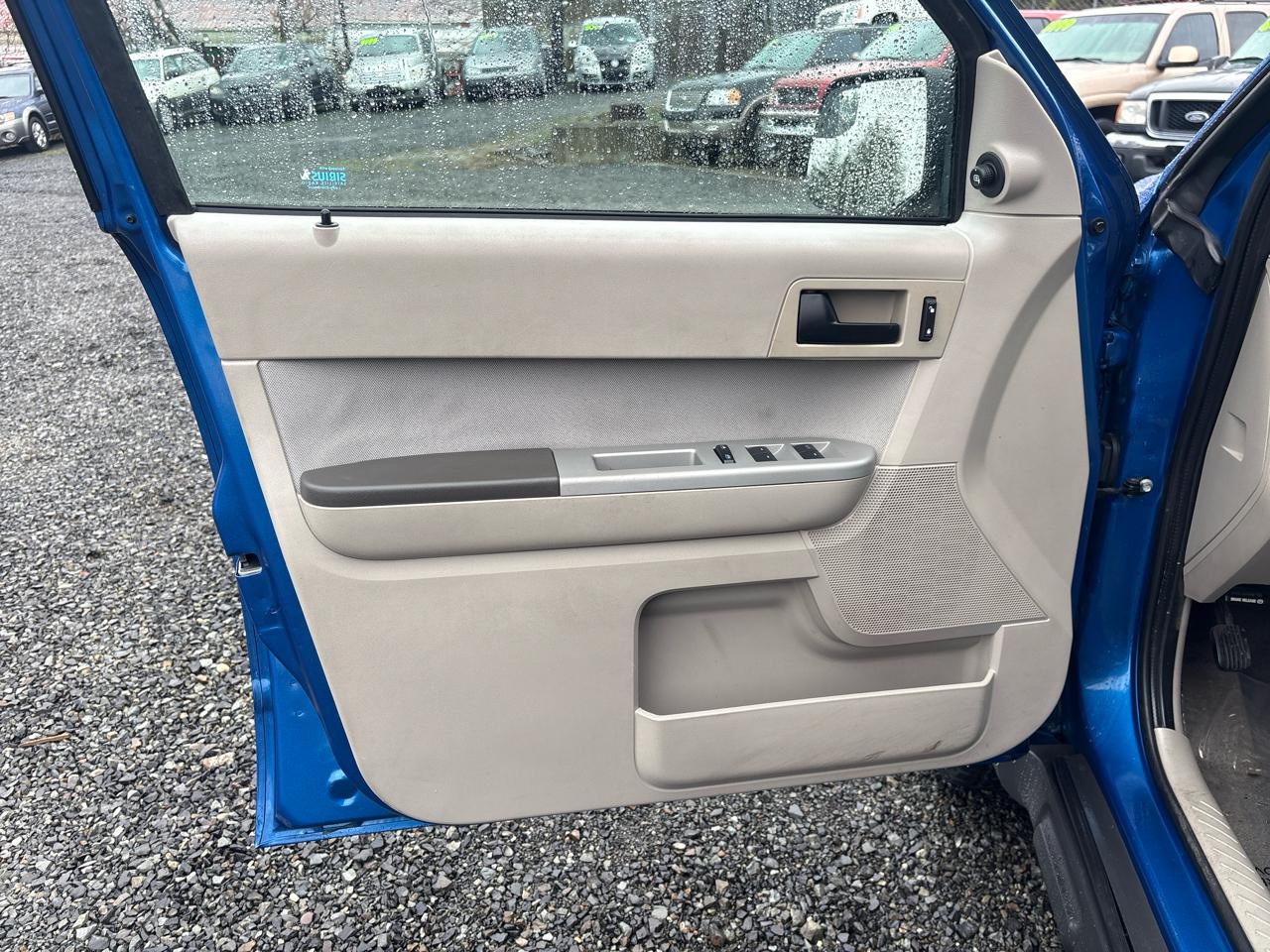 Ford Escape XLT 4WD 2011