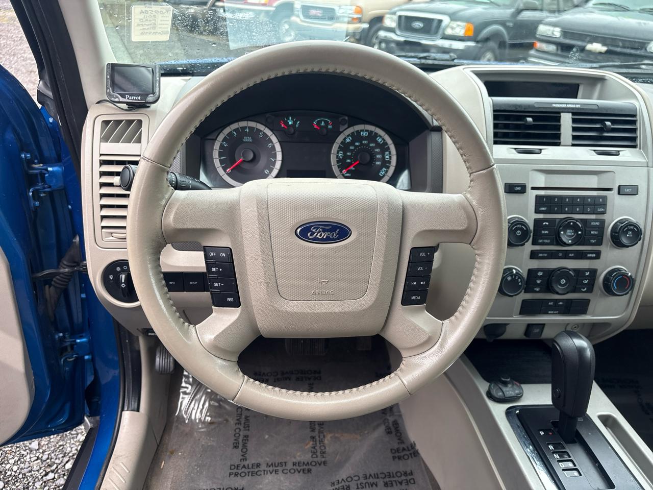 Ford Escape XLT 4WD 2011