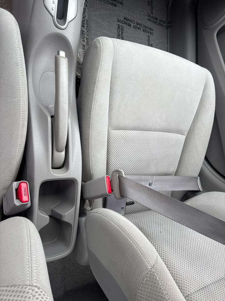 Honda Insight LX 2010