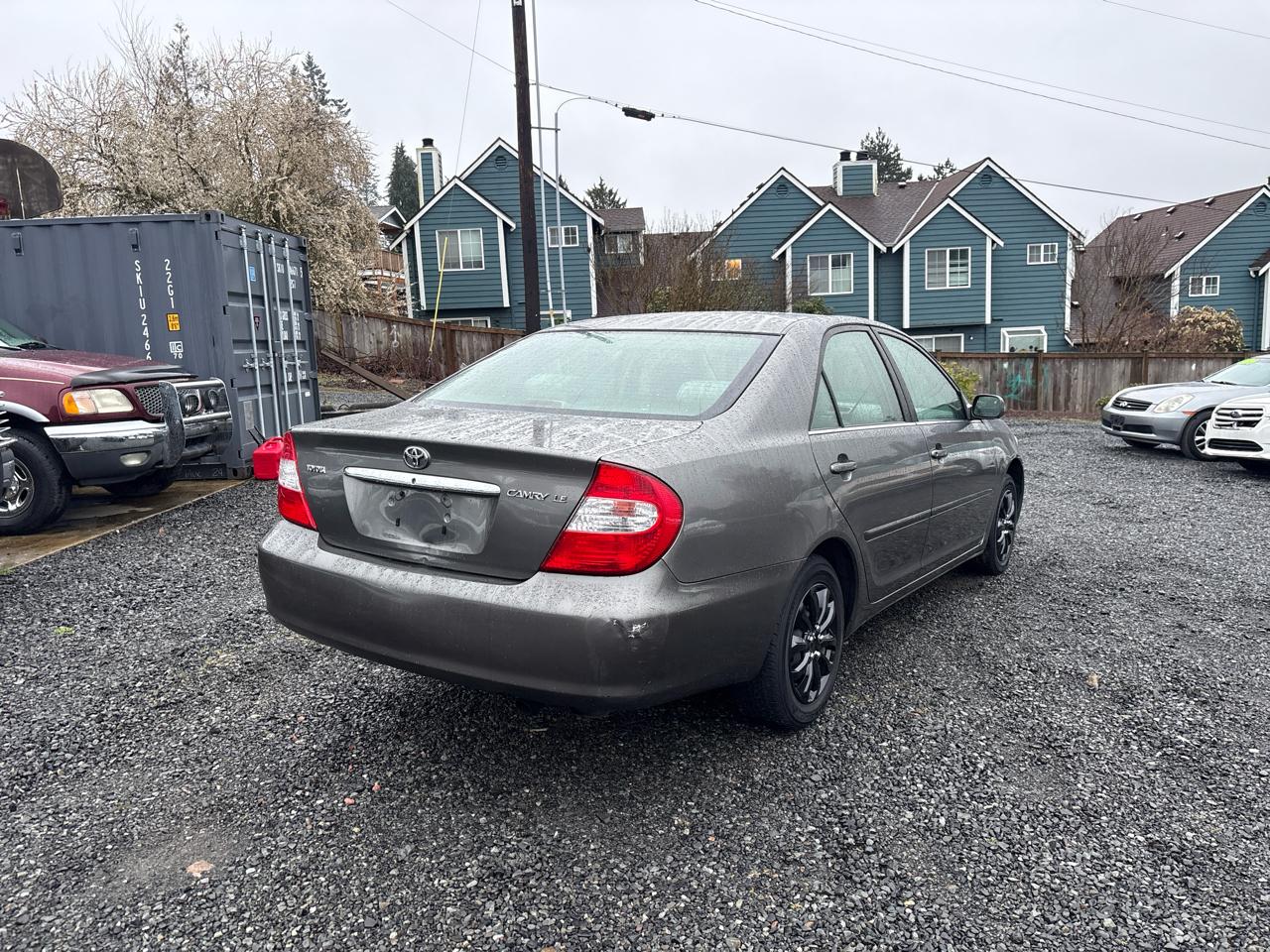 Toyota Camry LE 2002