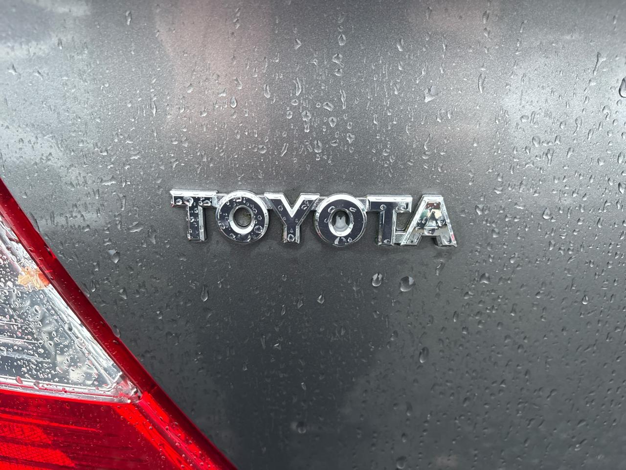 Toyota Camry LE 2002