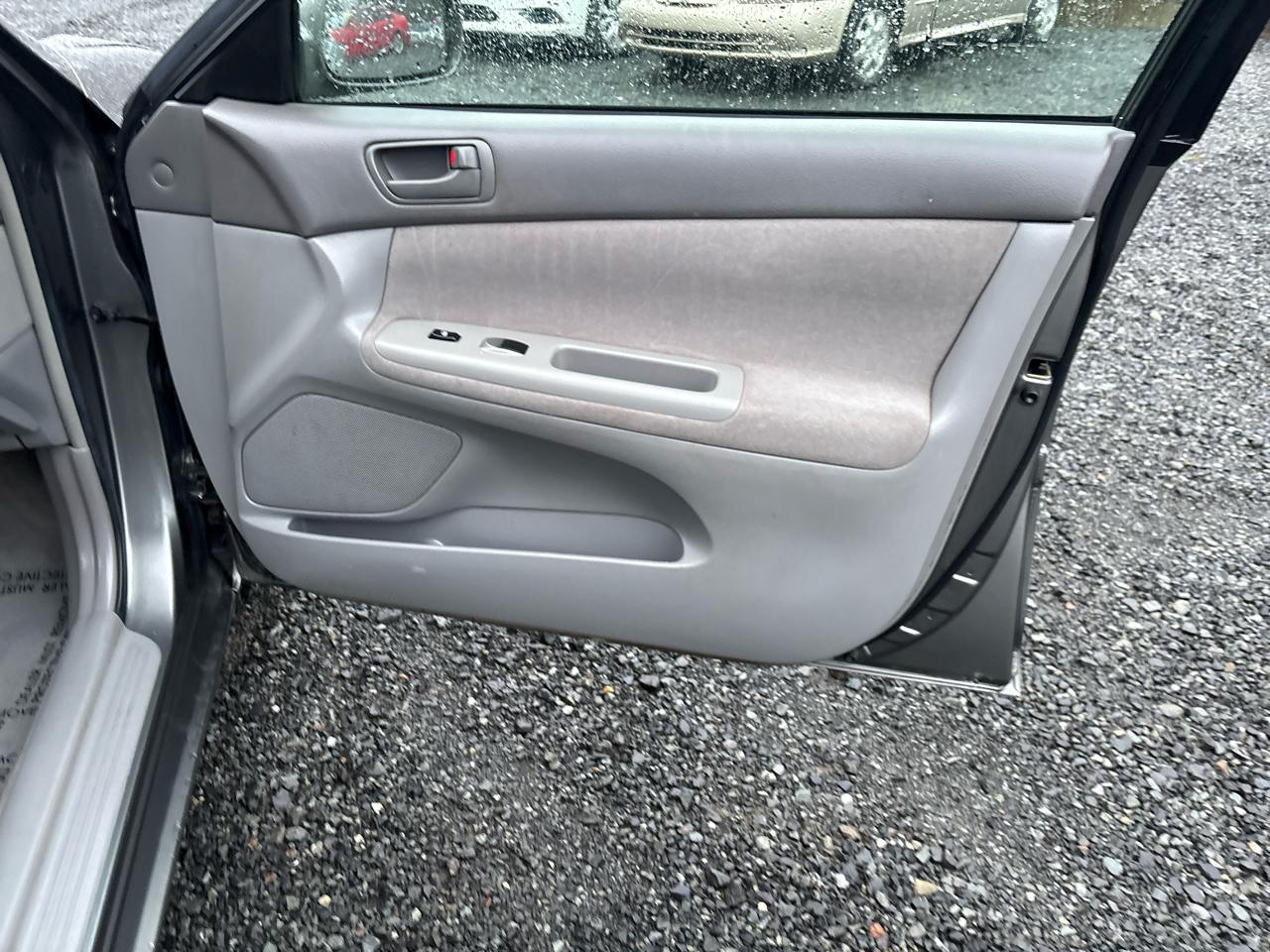 Toyota Camry LE 2002