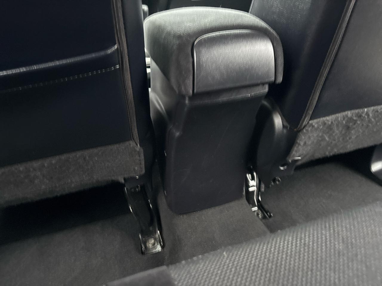 Mitsubishi Outlander SE 2WD 2011