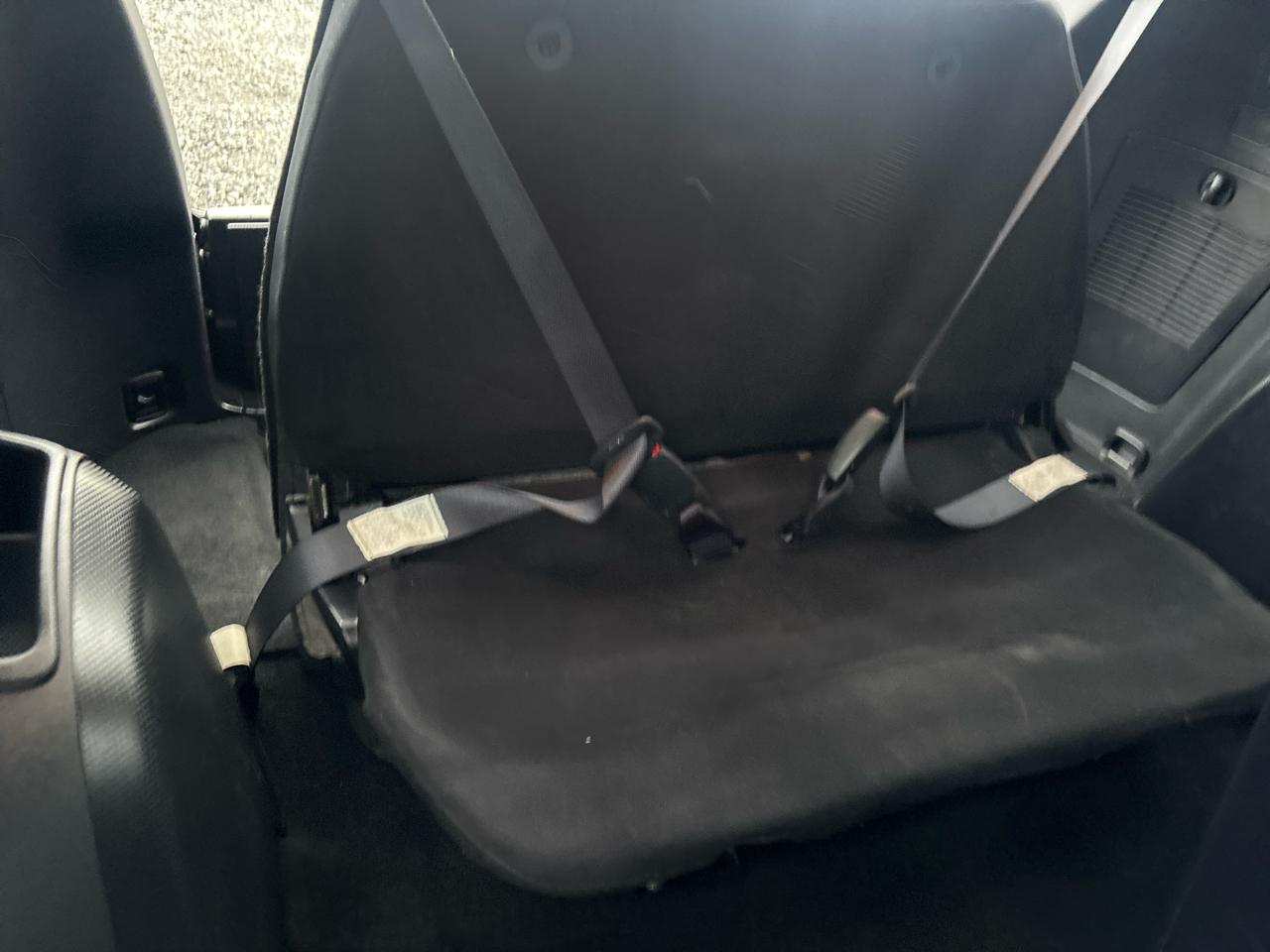 Mitsubishi Outlander SE 2WD 2011