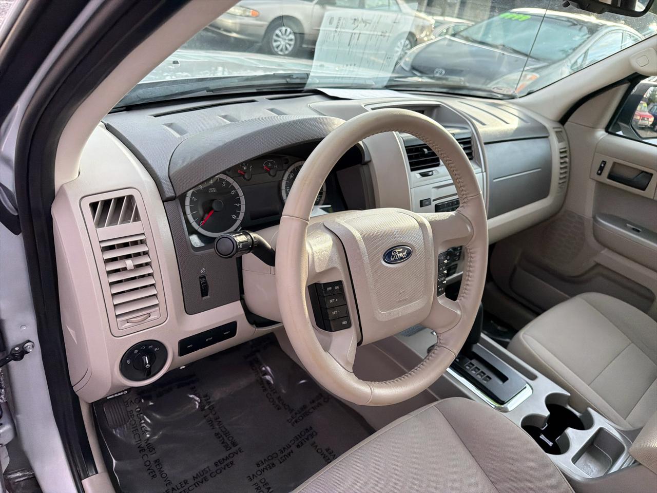 Ford Escape XLT 4WD 2012