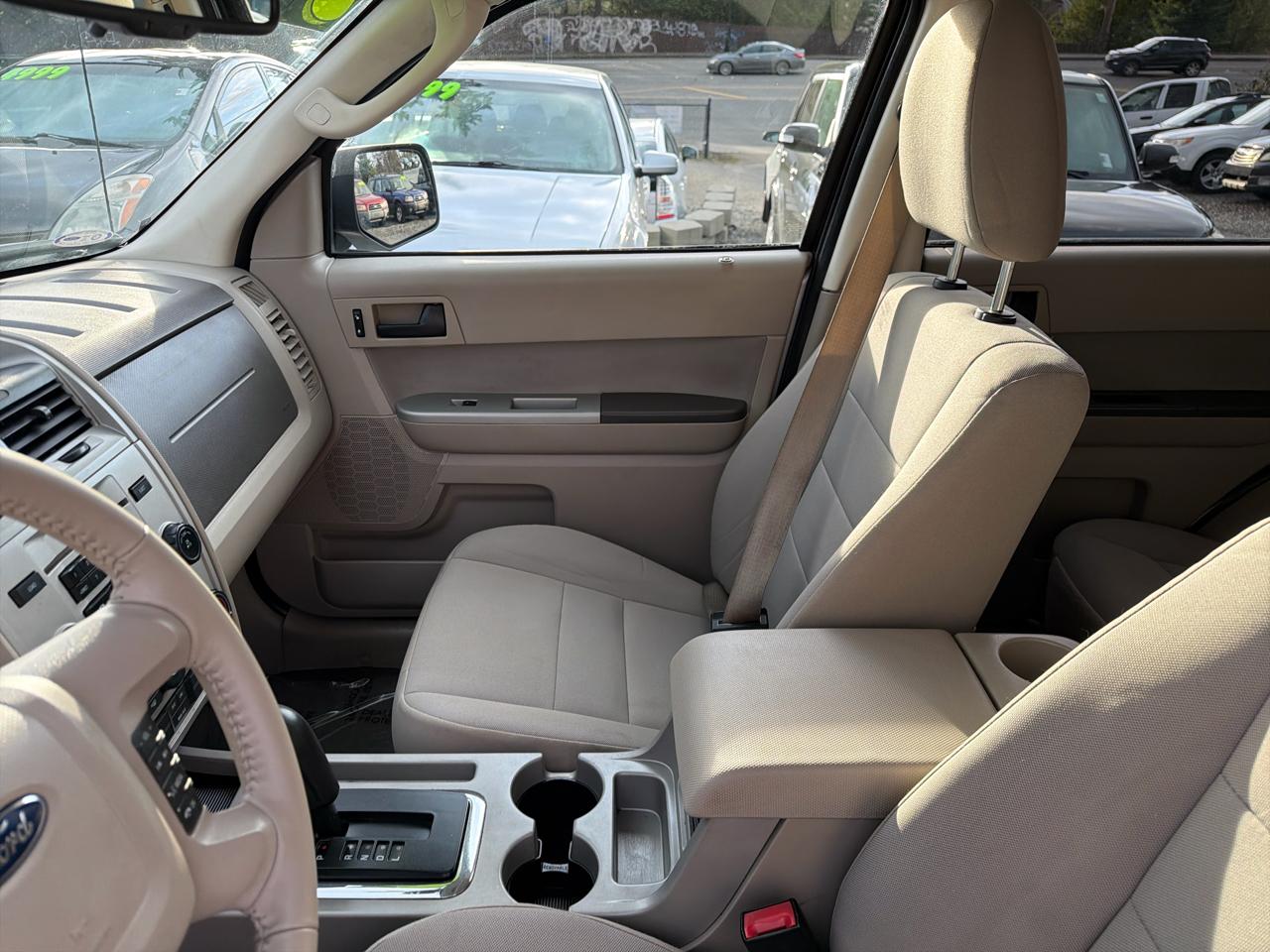 Ford Escape XLT 4WD 2012