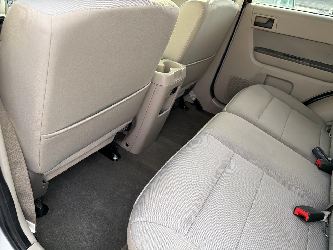 Ford Escape XLT 4WD 2012