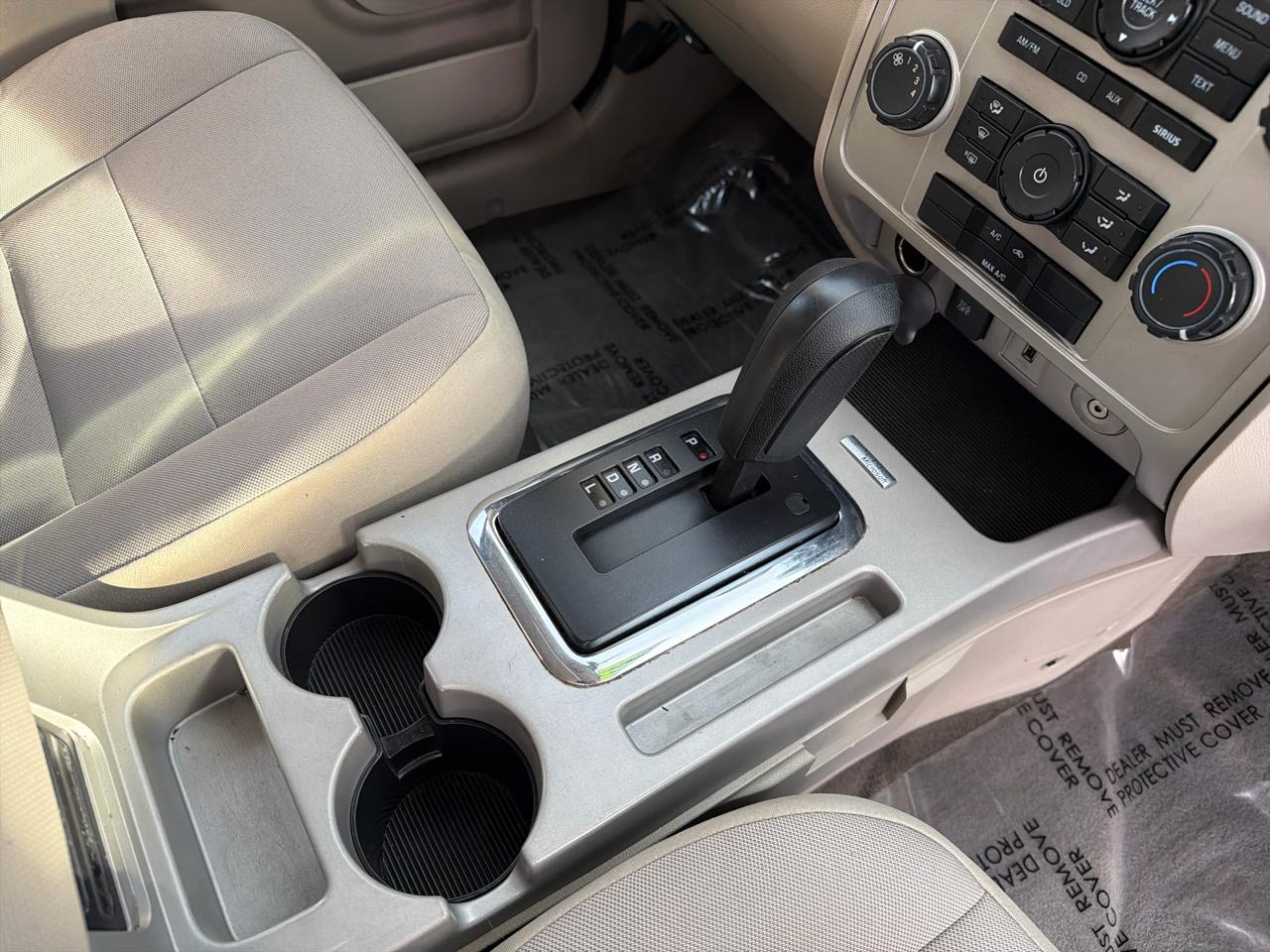 Ford Escape XLT 4WD 2012