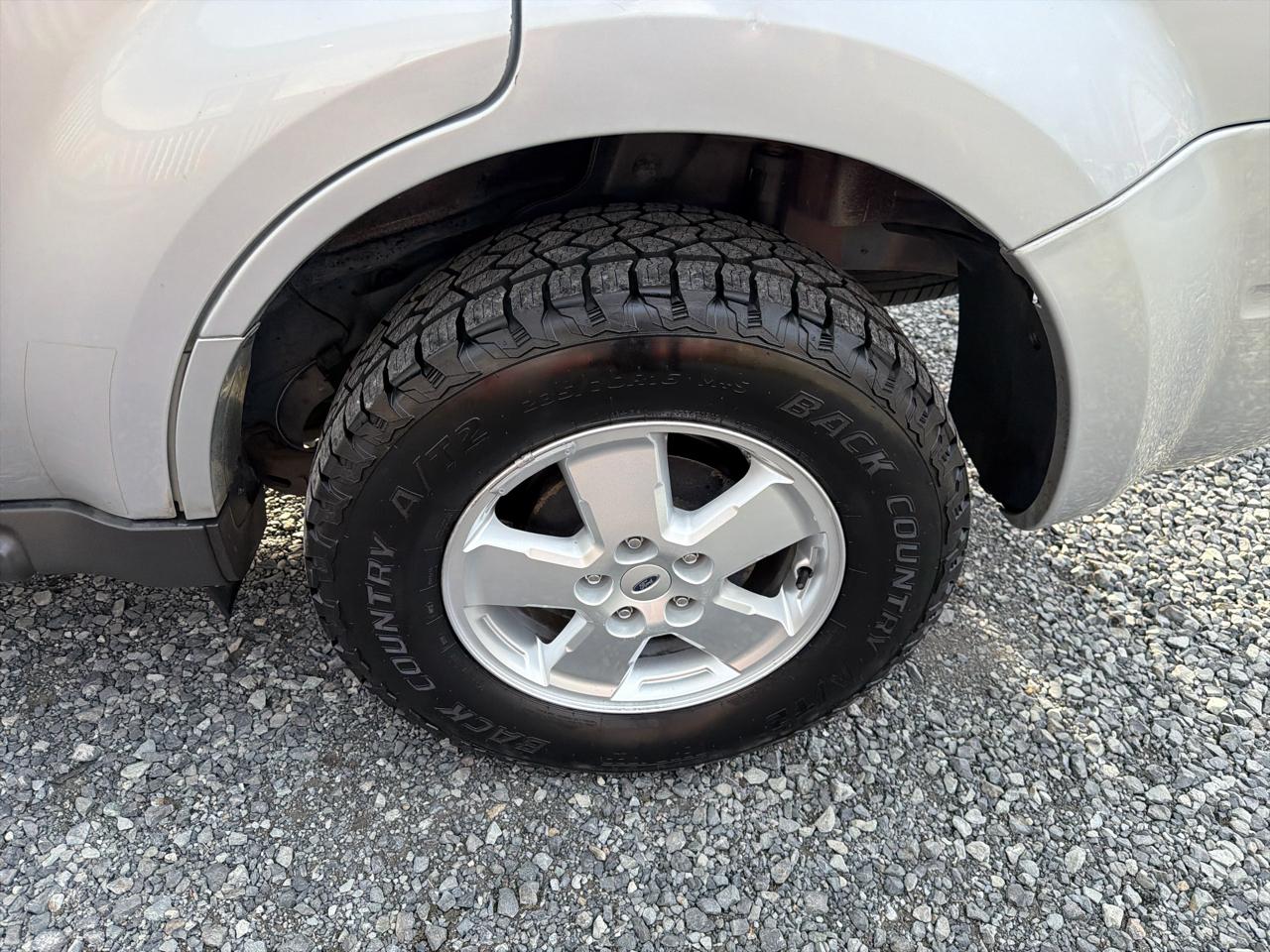 Ford Escape XLT 4WD 2012