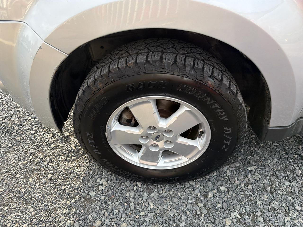 Ford Escape XLT 4WD 2012