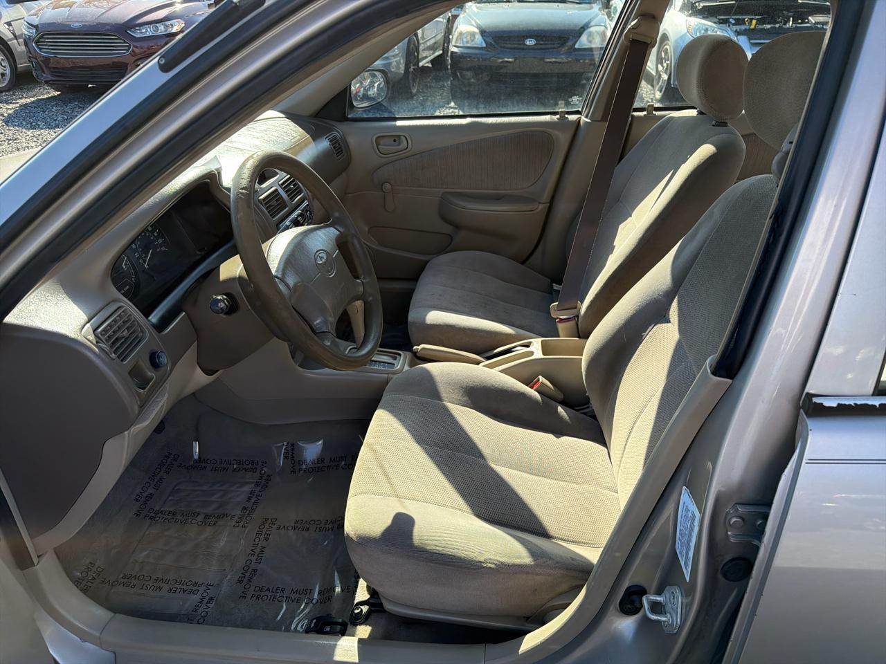 Toyota Corolla CE 2002