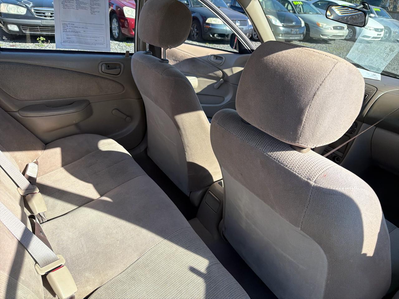 Toyota Corolla CE 2002