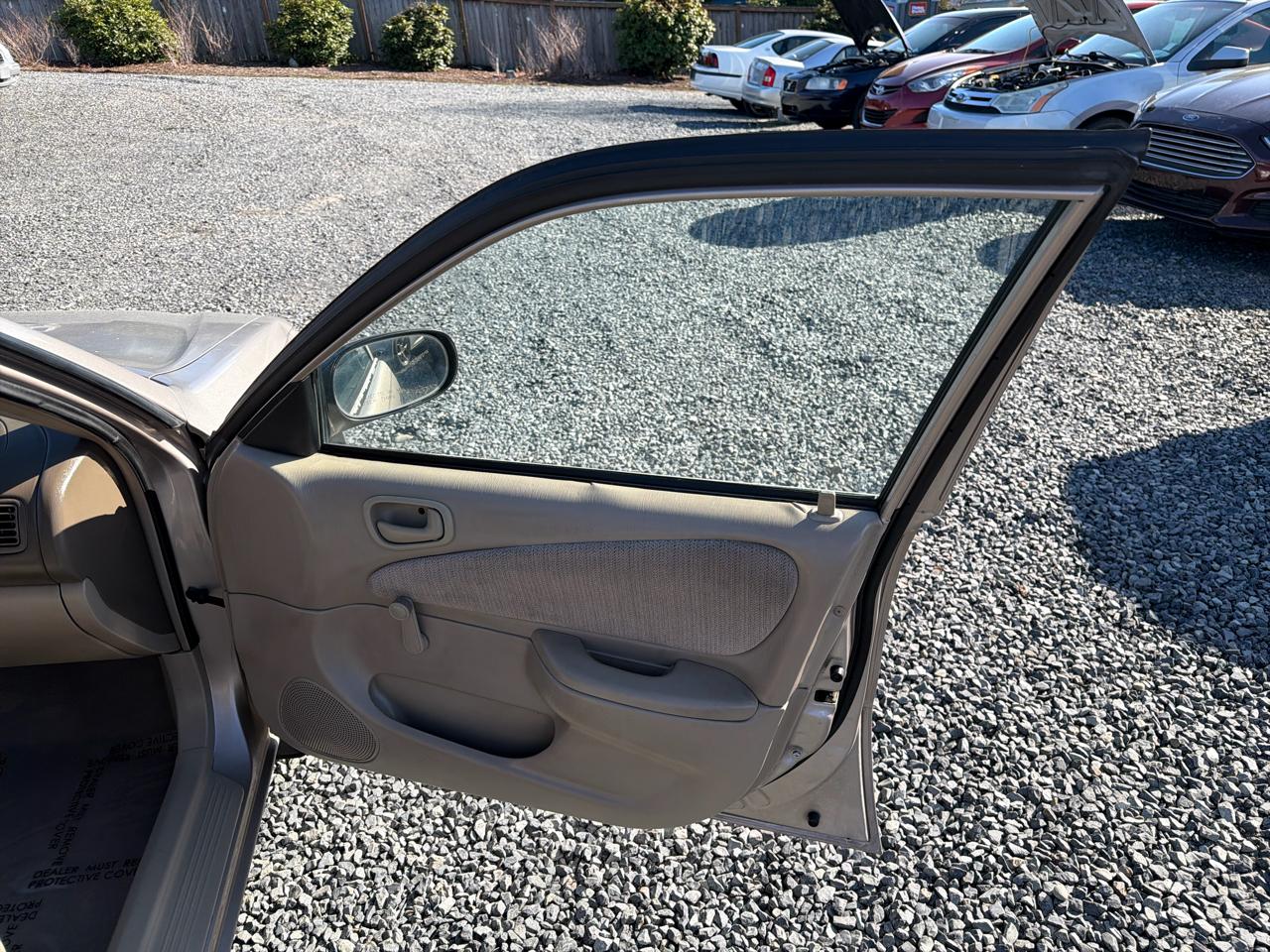 Toyota Corolla CE 2002