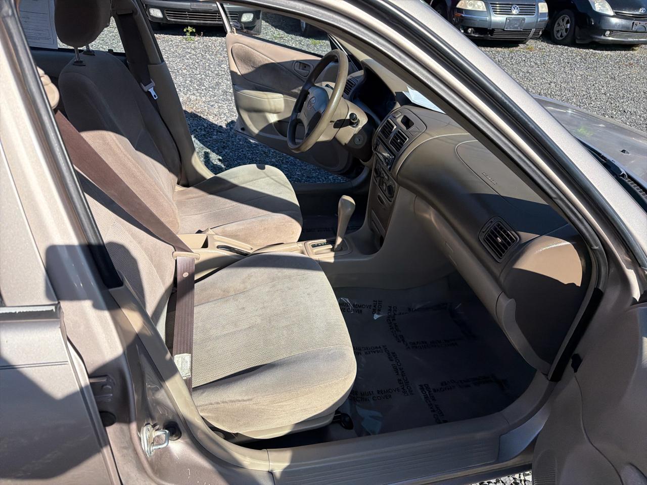 Toyota Corolla CE 2002