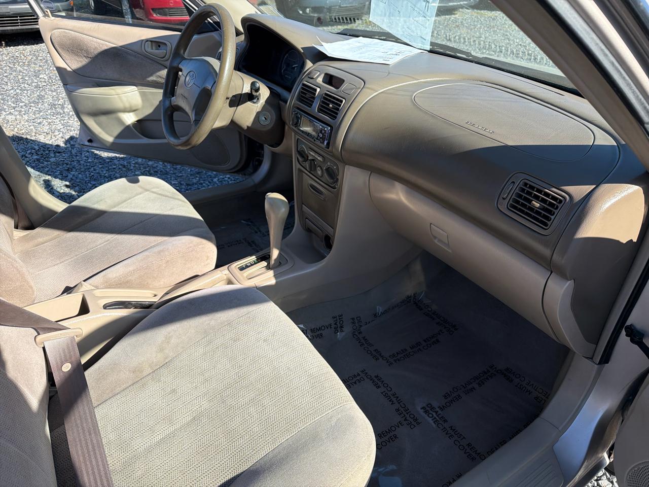 Toyota Corolla CE 2002