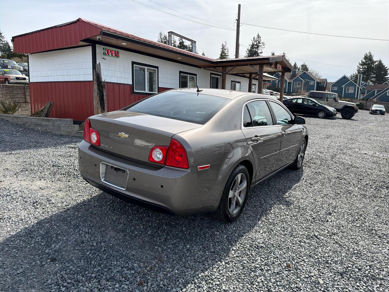 Chevrolet Malibu 1LT 2011