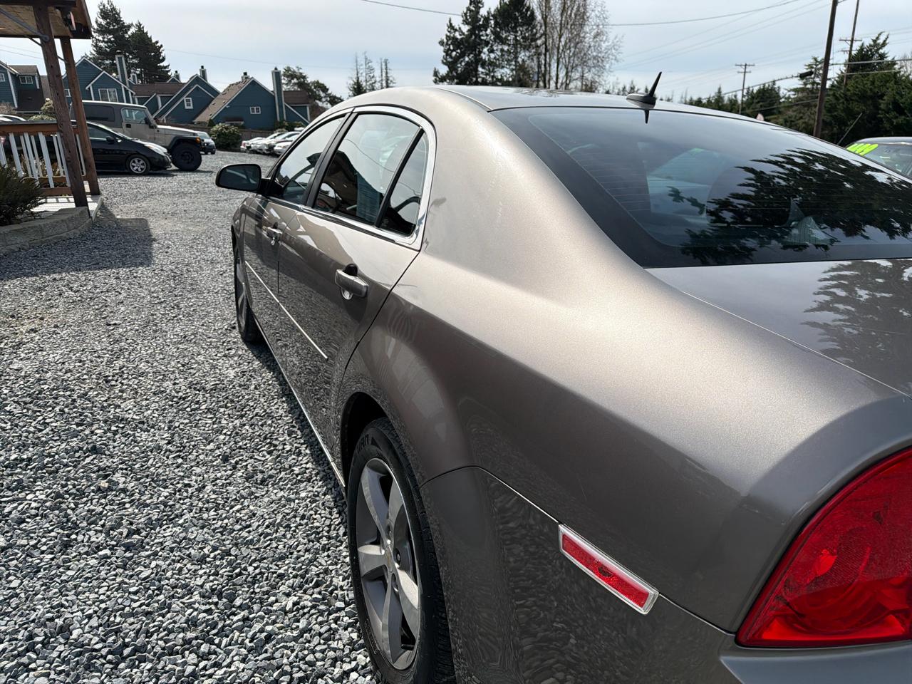 Chevrolet Malibu 1LT 2011