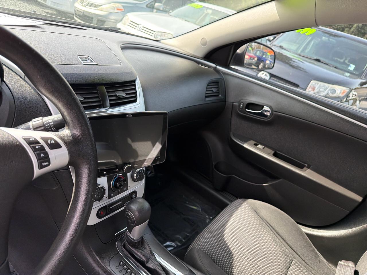 Chevrolet Malibu 1LT 2011