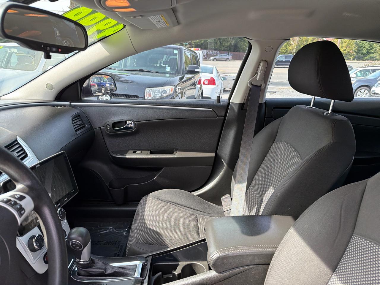 Chevrolet Malibu 1LT 2011