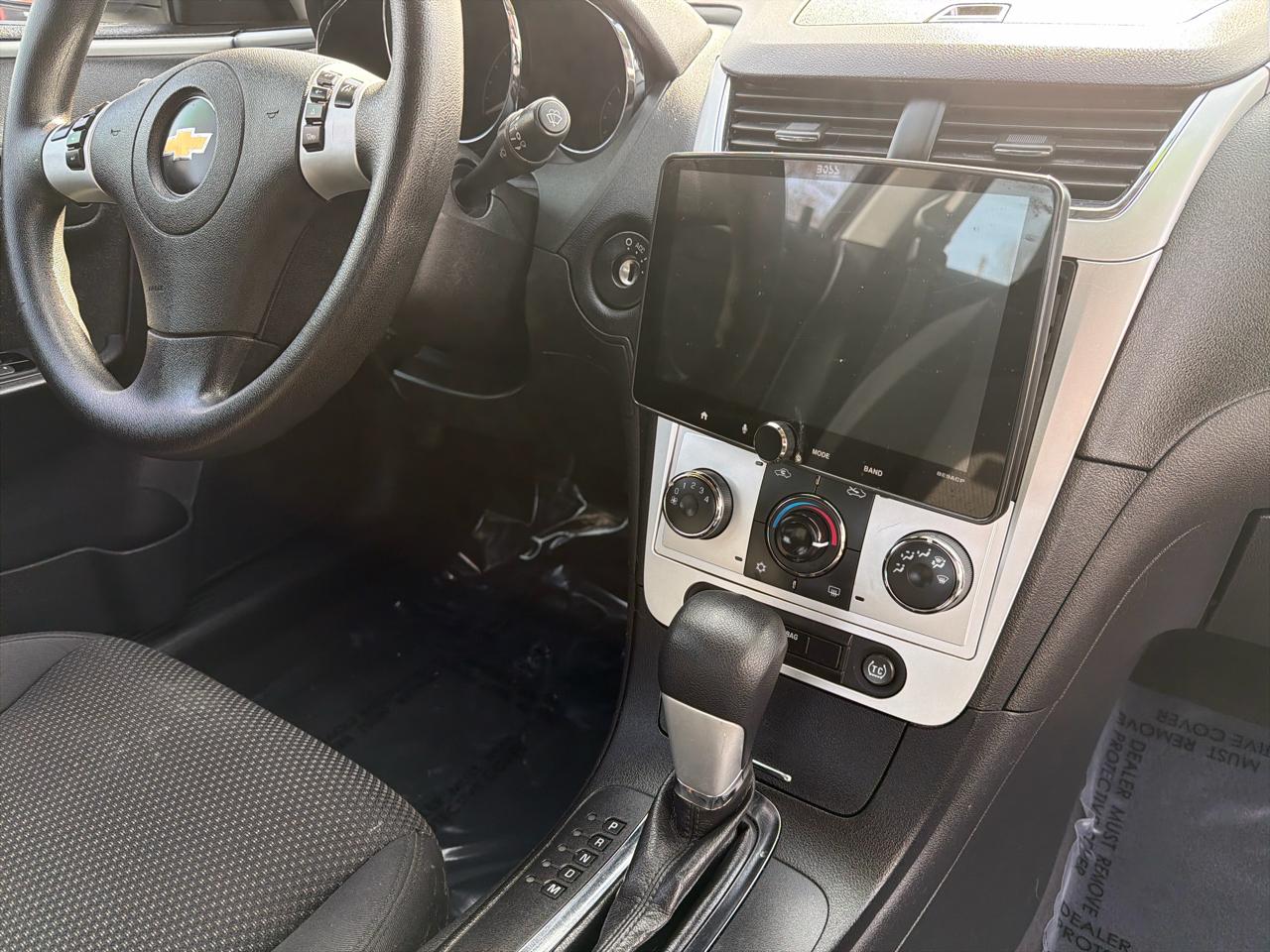 Chevrolet Malibu 1LT 2011