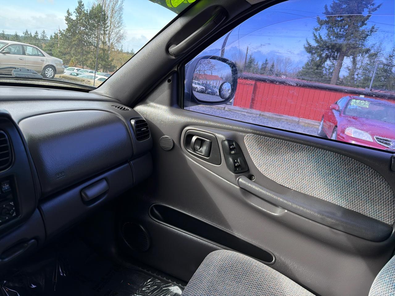 Dodge Dakota Club Cab 4WD 1999