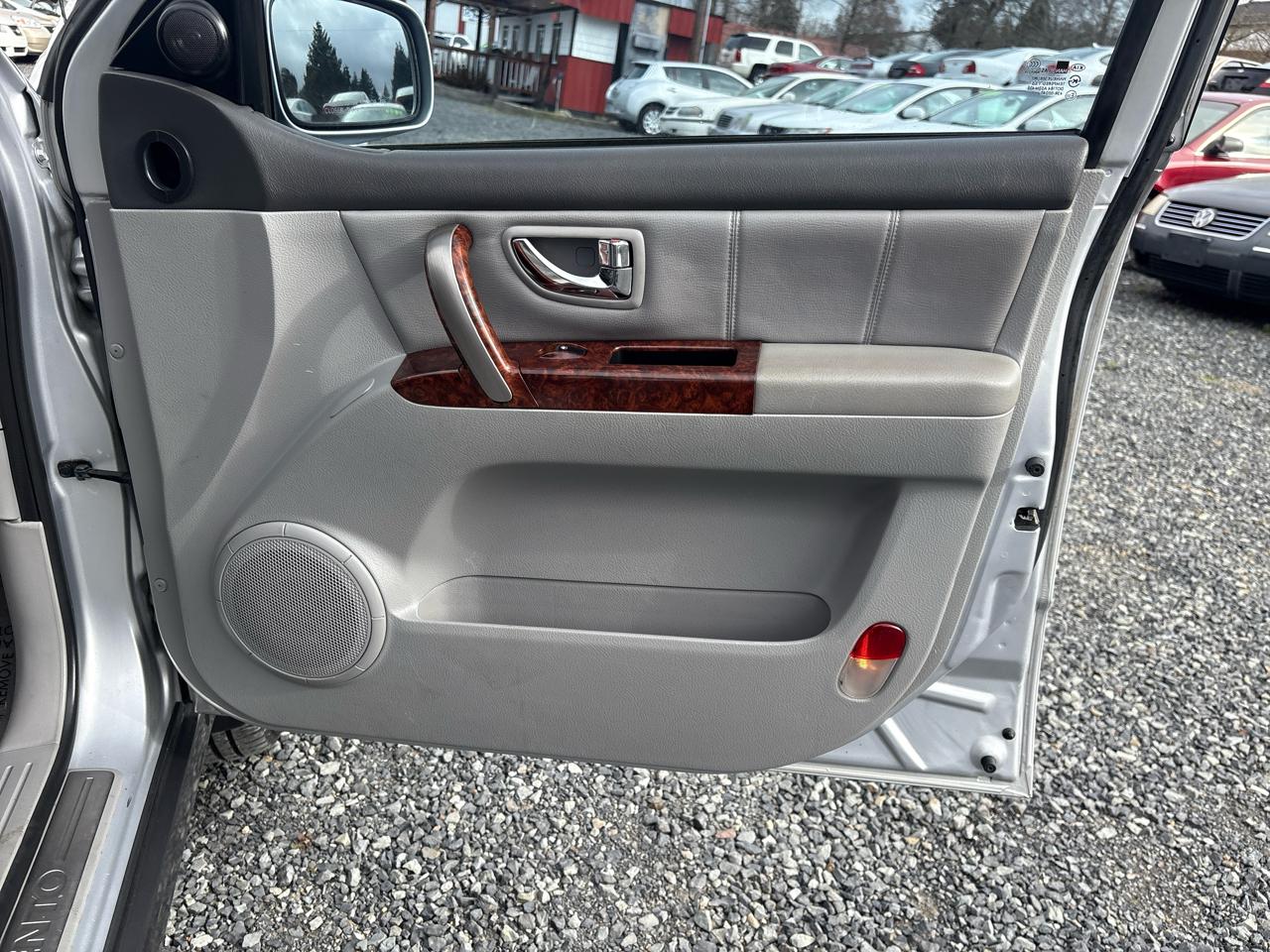 Kia Sorento LX 2WD 2005