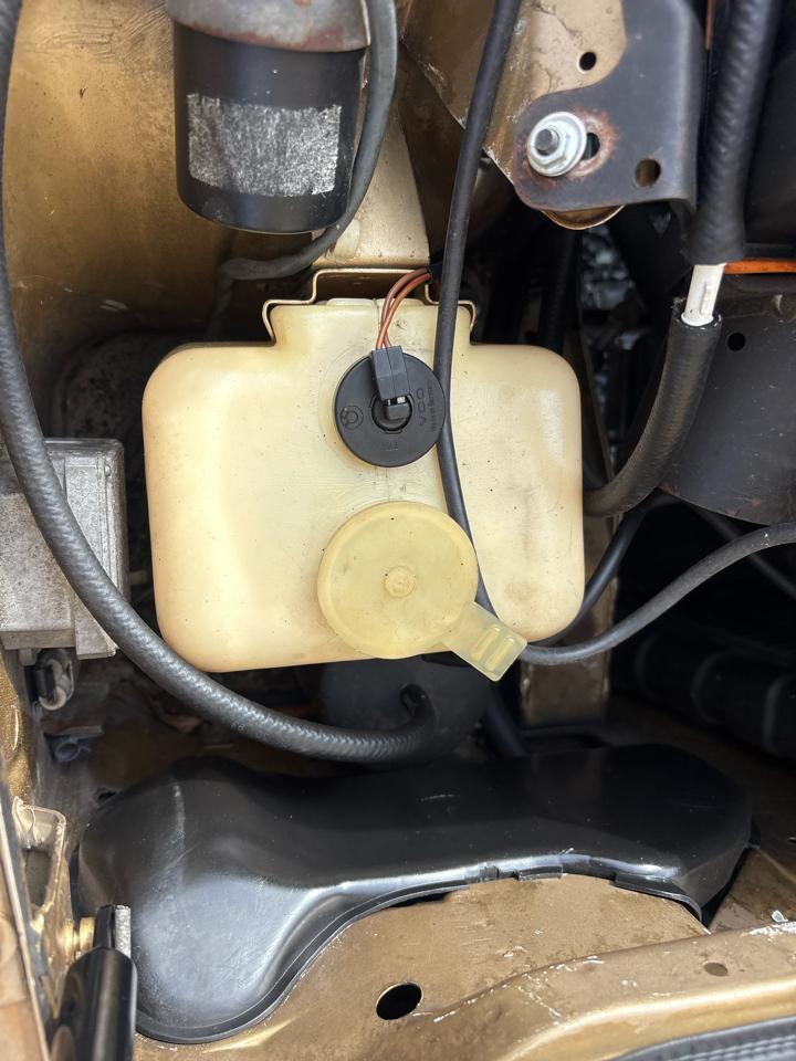 BMW 6-Series Gran Coupe  1980