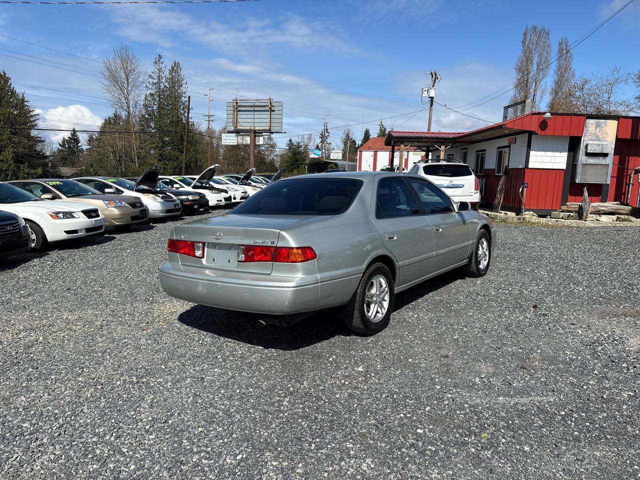 Toyota Camry CE 2001