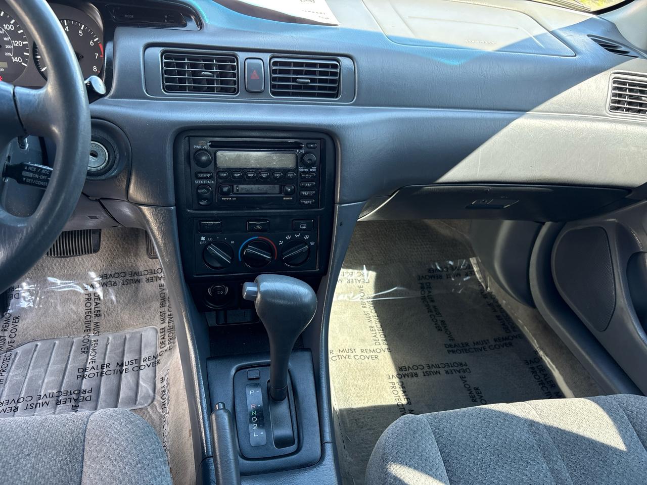 Toyota Camry CE 2001