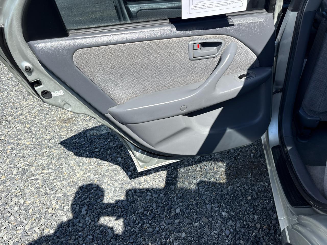 Toyota Camry CE 2001