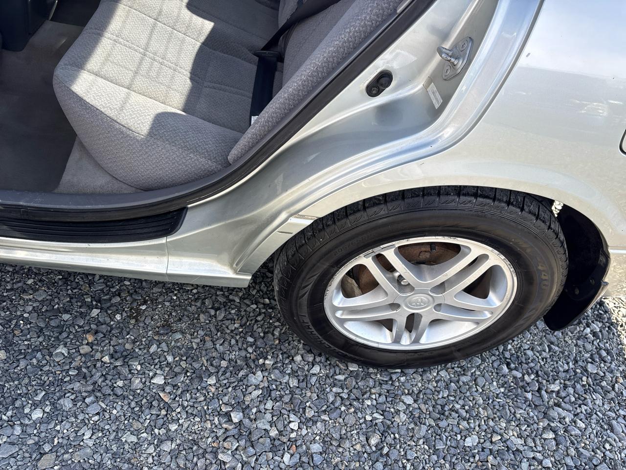 Toyota Camry CE 2001