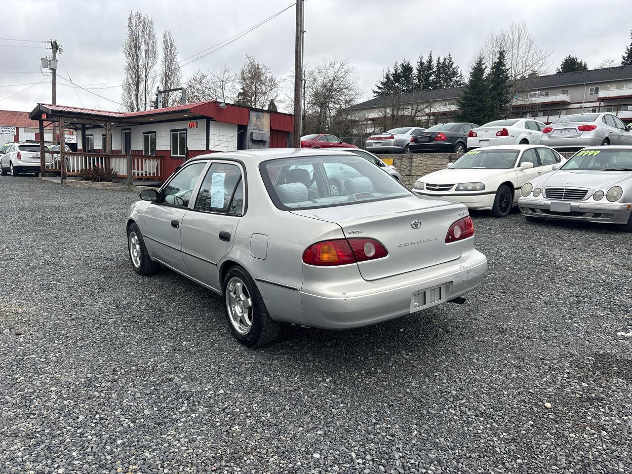 Toyota Corolla CE 2002