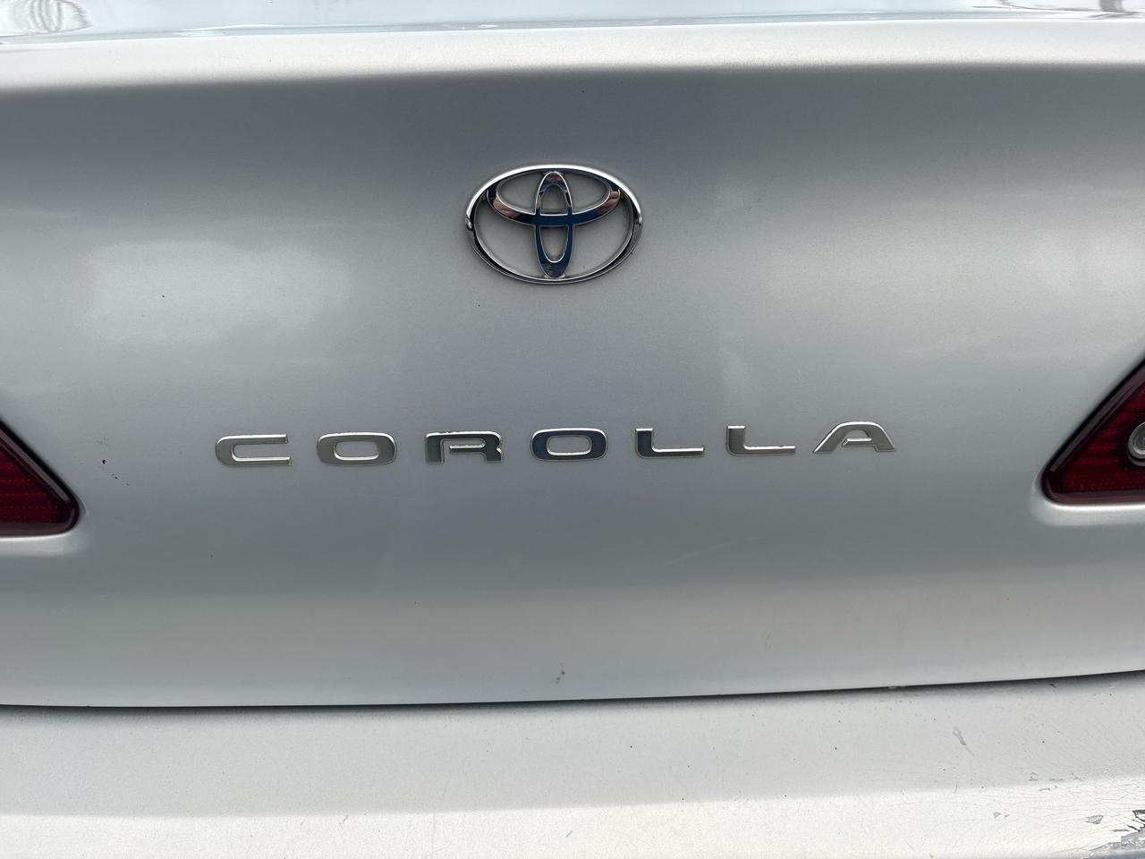 Toyota Corolla CE 2002