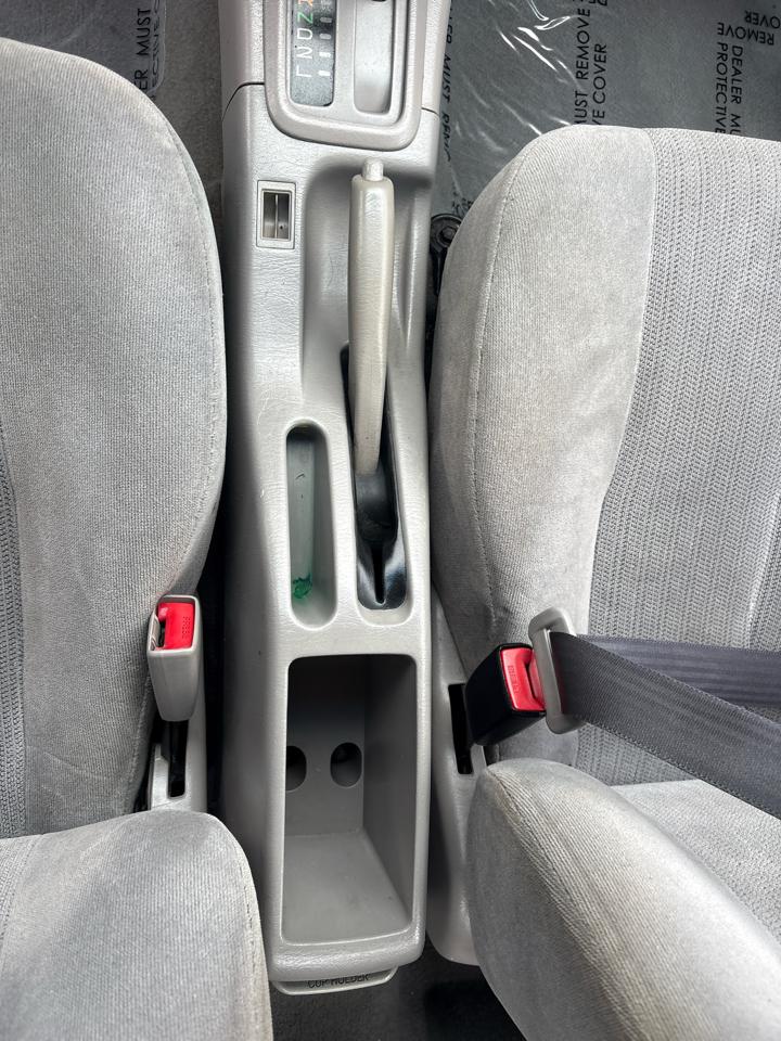 Toyota Corolla CE 2002