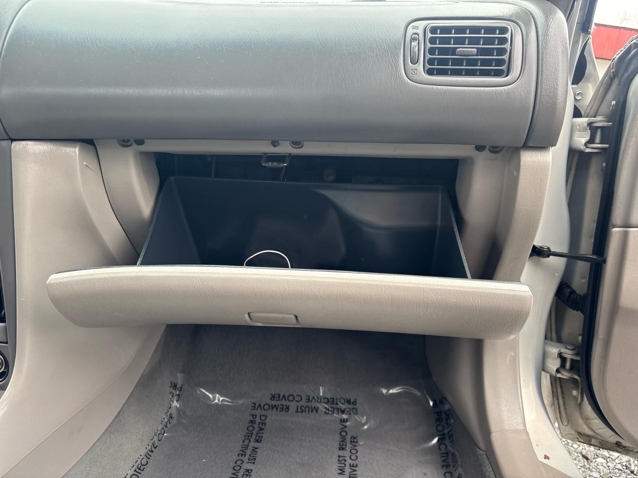 Toyota Corolla CE 2002