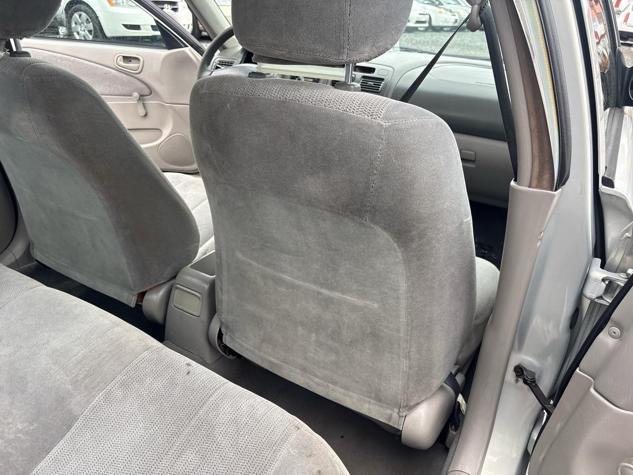 Toyota Corolla CE 2002