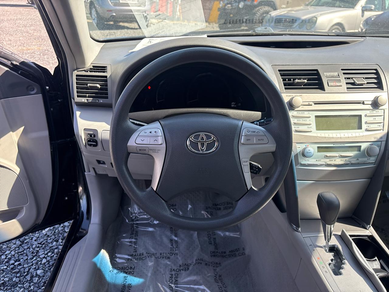 Toyota Camry Hybrid Sedan 2009